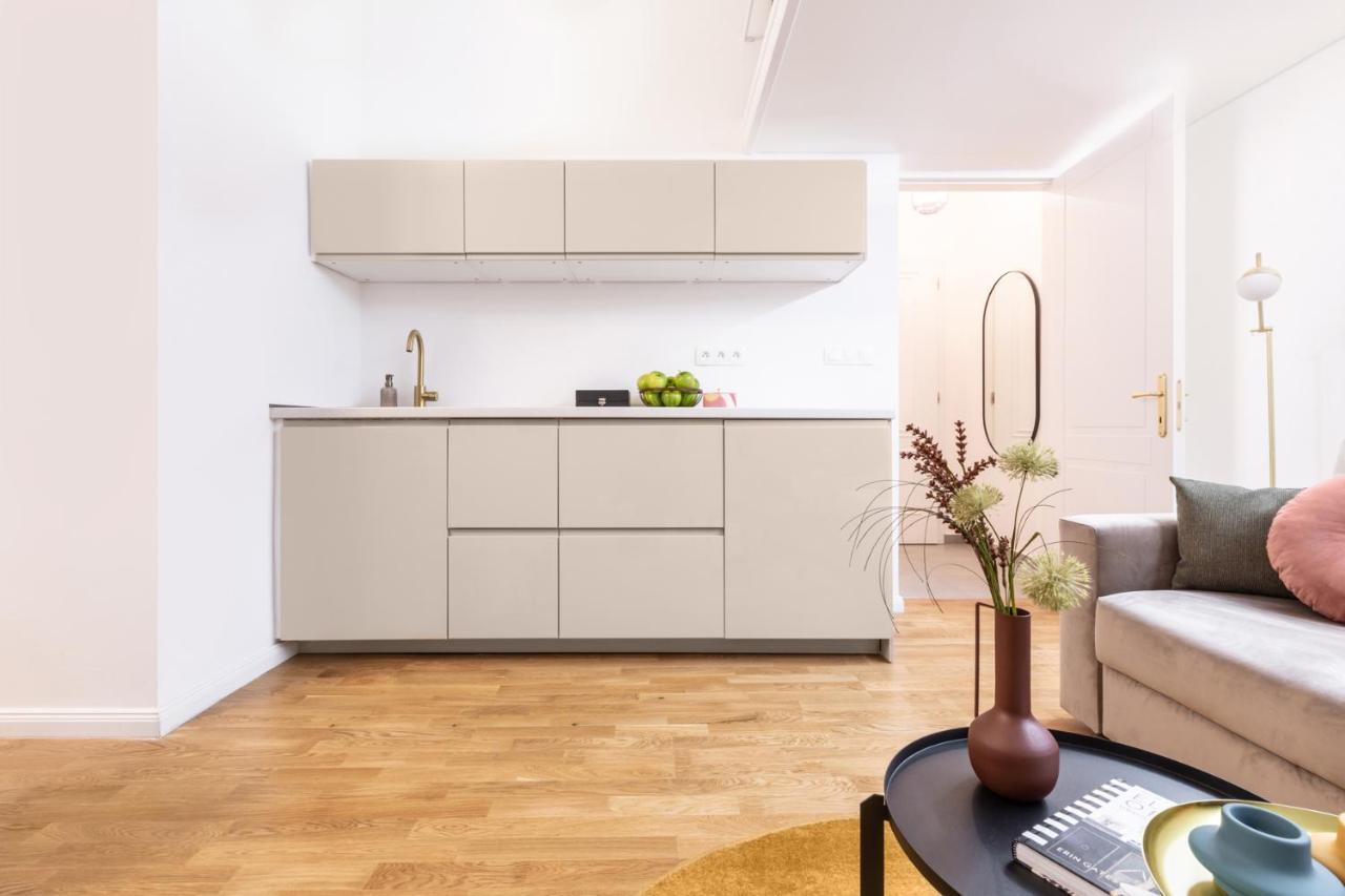 Turnkey I Angelo Roma Apartments Prag Exterior foto