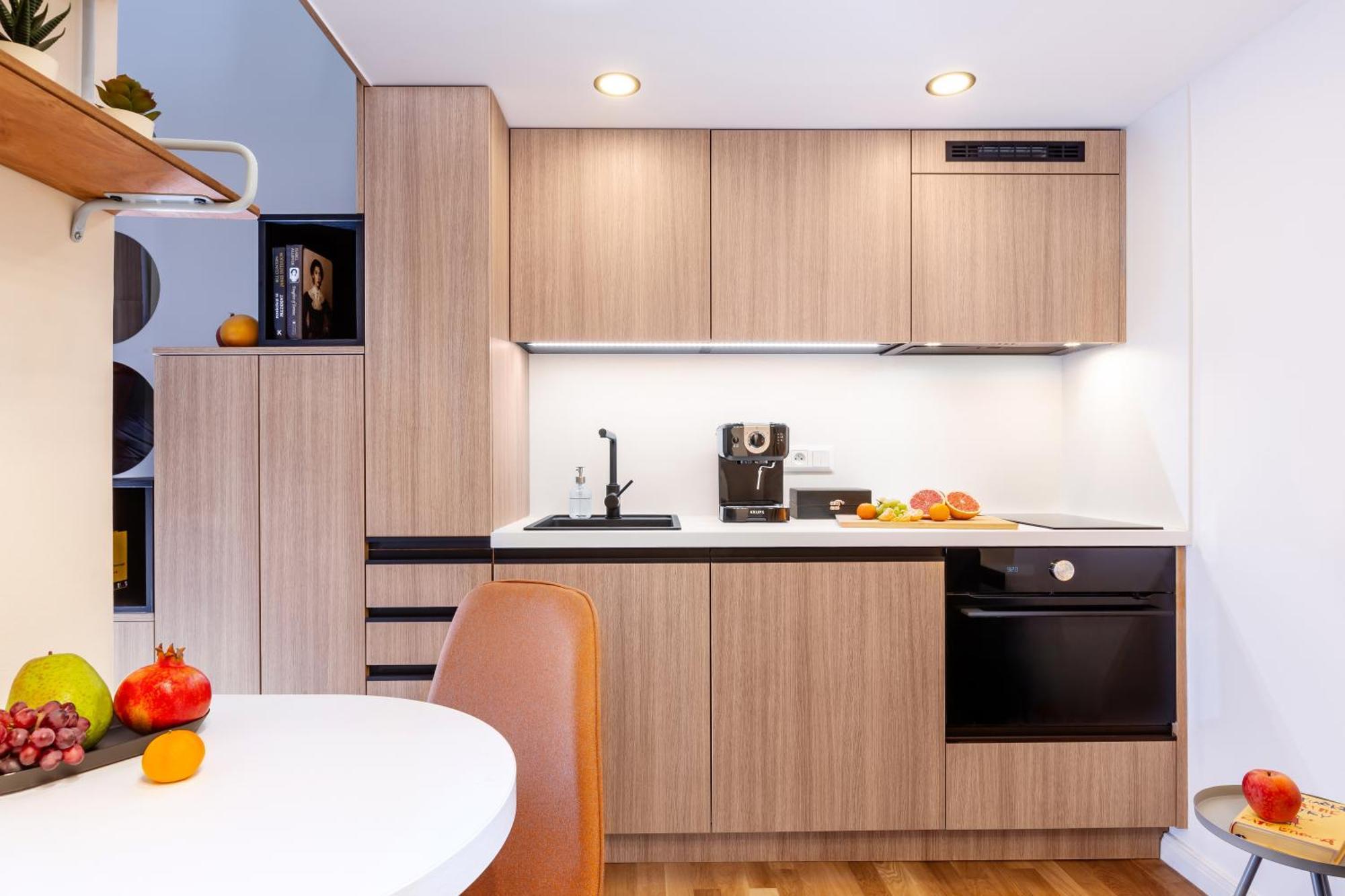 Turnkey I Angelo Roma Apartments Prag Zimmer foto